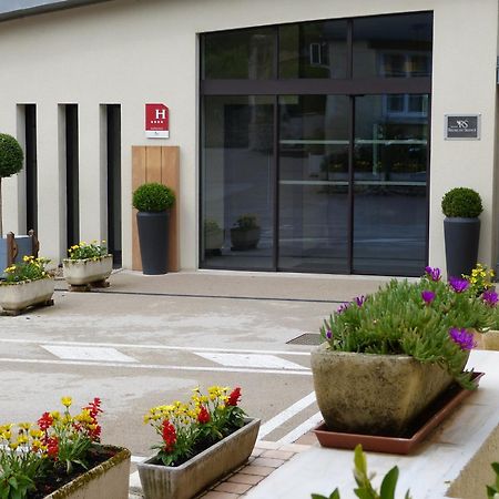 罗比尼尔餐厅及水疗酒店 Saint-Ouen-les-Vignes 外观 照片